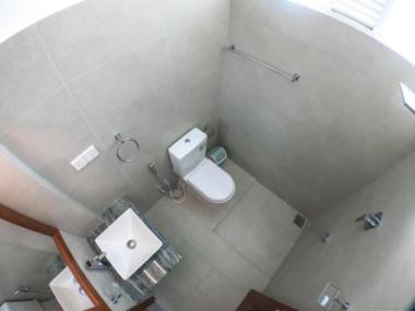 Tunnel Edge Residencies