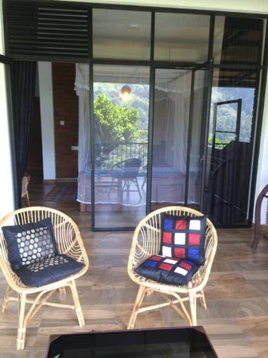 Rock side inn - Ella