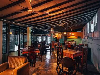 Misty Hills Ella Resort