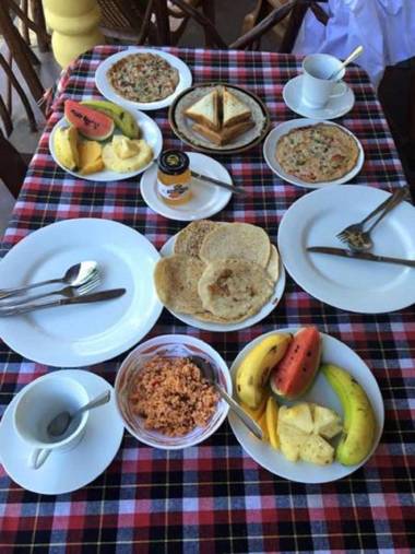 Ella Tunnel Corner Inn