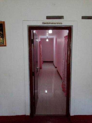 Lizzie Villa Guest House