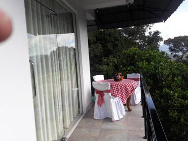 THE " ONEX PARADISE " ELLA