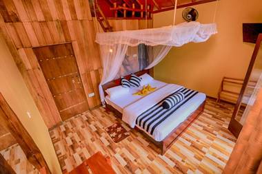 Ella 100 View Cottage