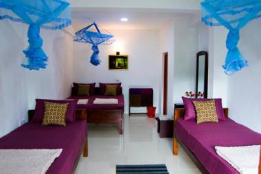 Rustle Hill Panorama Inn