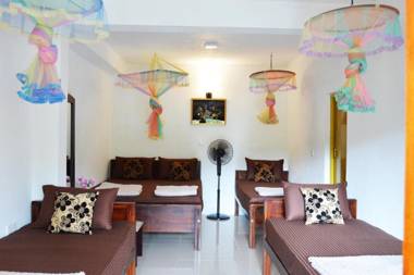 Rustle Hill Panorama Inn