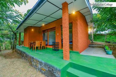 BIRD PARADISE COTTAGE