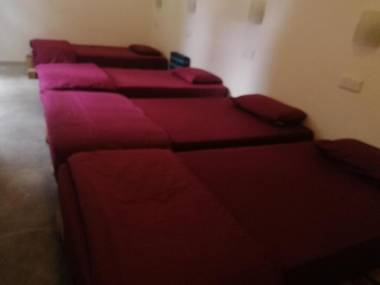 Tiki bar hostel ella