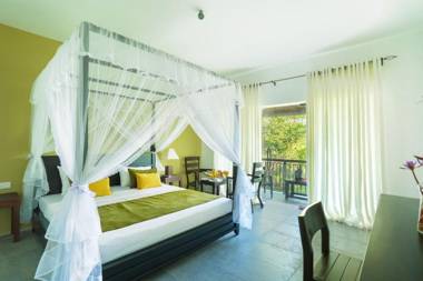 Tropical Life Resort and Spa