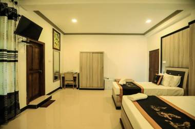 Sigiriya Kingdom Gate Dambulla