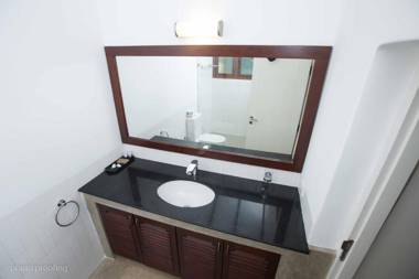 Port View City Hotel