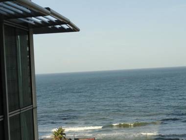 Sea View Monarch Apartment located within Cinnamon Grand Hotel Complex