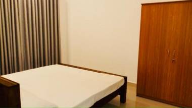 Luxury 3 BR condo-LUXE Highway Residencies Kottawa