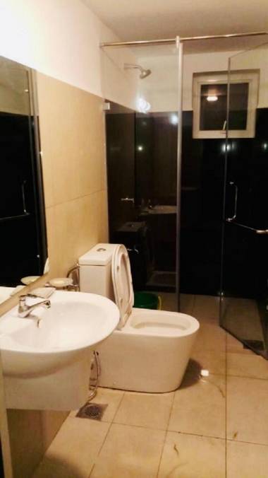 Luxury 3 BR condo-LUXE Highway Residencies Kottawa