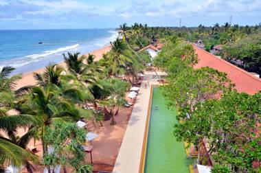 Pandanus Beach Resort & Spa