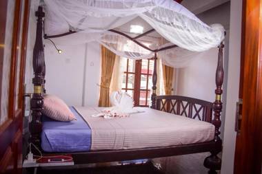 Channa Villa & Tours