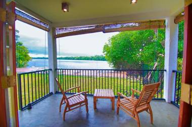 Amri River Cottages And Ayurvedee Retreat