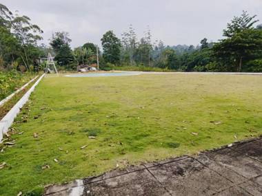 Mount Edge Riverside Hotel