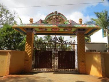 Thampa Tourist Hotel in Vavuniya