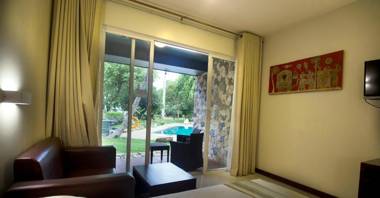 Miridiya Lake Resort