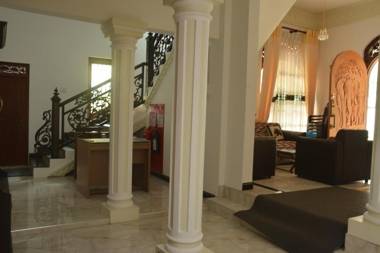 Pearl Crown Homestay