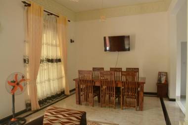 Pearl Crown Homestay