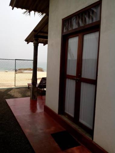 Thanu Beach Villa