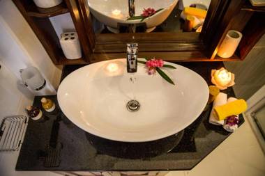 Amba Luxury Boutique Retreat