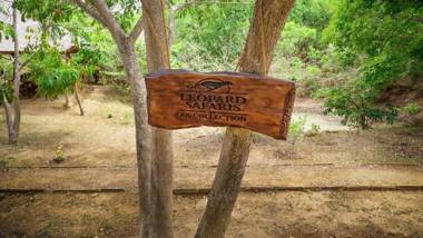 Leopard Safaris Yala by KK Collection