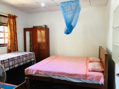 Holiday Bungalow In Devinuwara