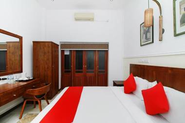 Grand Rockland Hotel