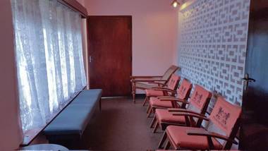 CHARAKAMA Guest Bungalow - GAMPAHA