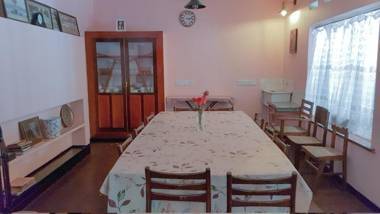 CHARAKAMA Guest Bungalow - GAMPAHA