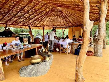 Yala Safari Camping Hotel