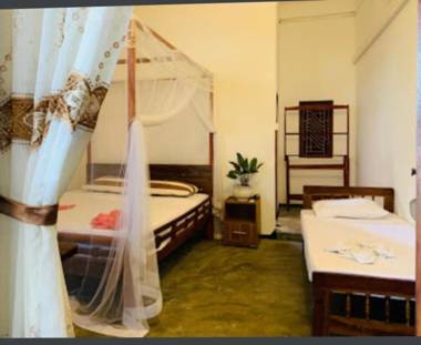 Sea Rock Beach Hotel