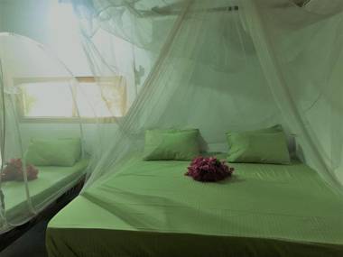 Garden Cottage Arugambay