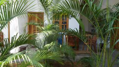 Eagle Resort Arugambay