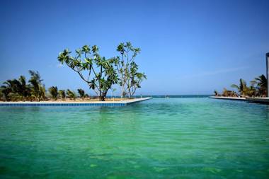 Aprota Villas Arugambay