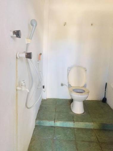 Moon Eyes Beach Hotel