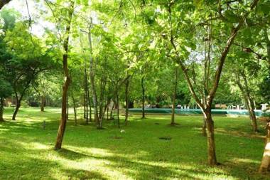 Nil Diya Mankada Safari Lodge