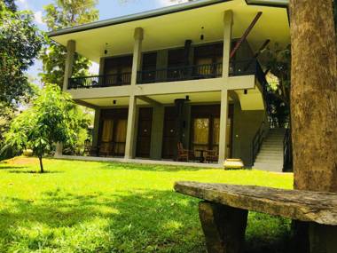 Nil Diya Mankada Safari Lodge