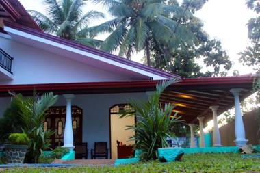 Dinesh Safari Homestay