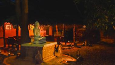 River Glamping by Gaga bees