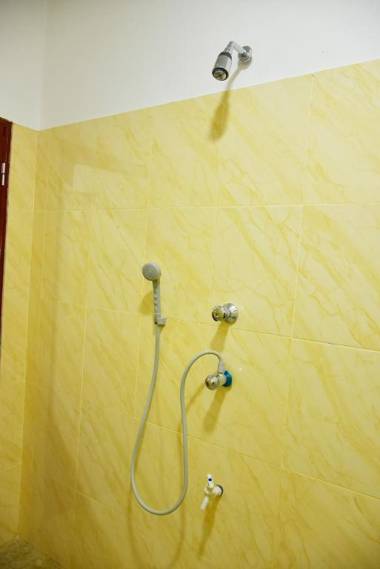 Canal Side Safari Resort