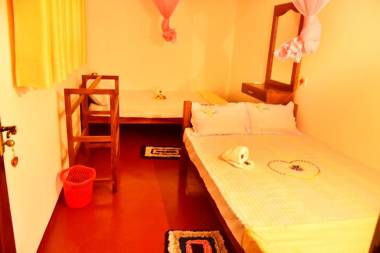 Canal Side Safari Resort