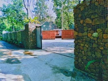 Kottawatta River Bank Resort