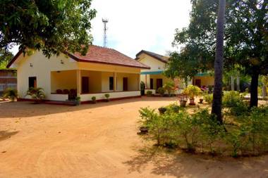 Yaswi Guest House