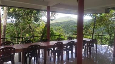 Mount Crest Inn Deniyaya