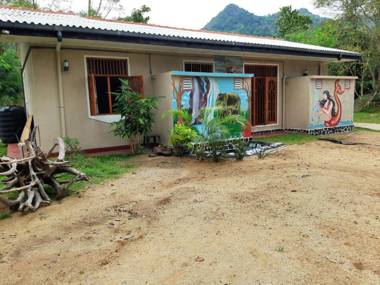 Kande Gedara Resort (කන්දෙ ගෙදර)