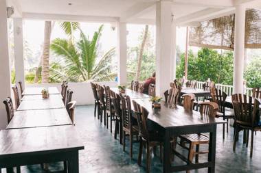 Asanka Surf House & yoga