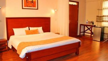 Hot Tuna Surfers Rest Midigama